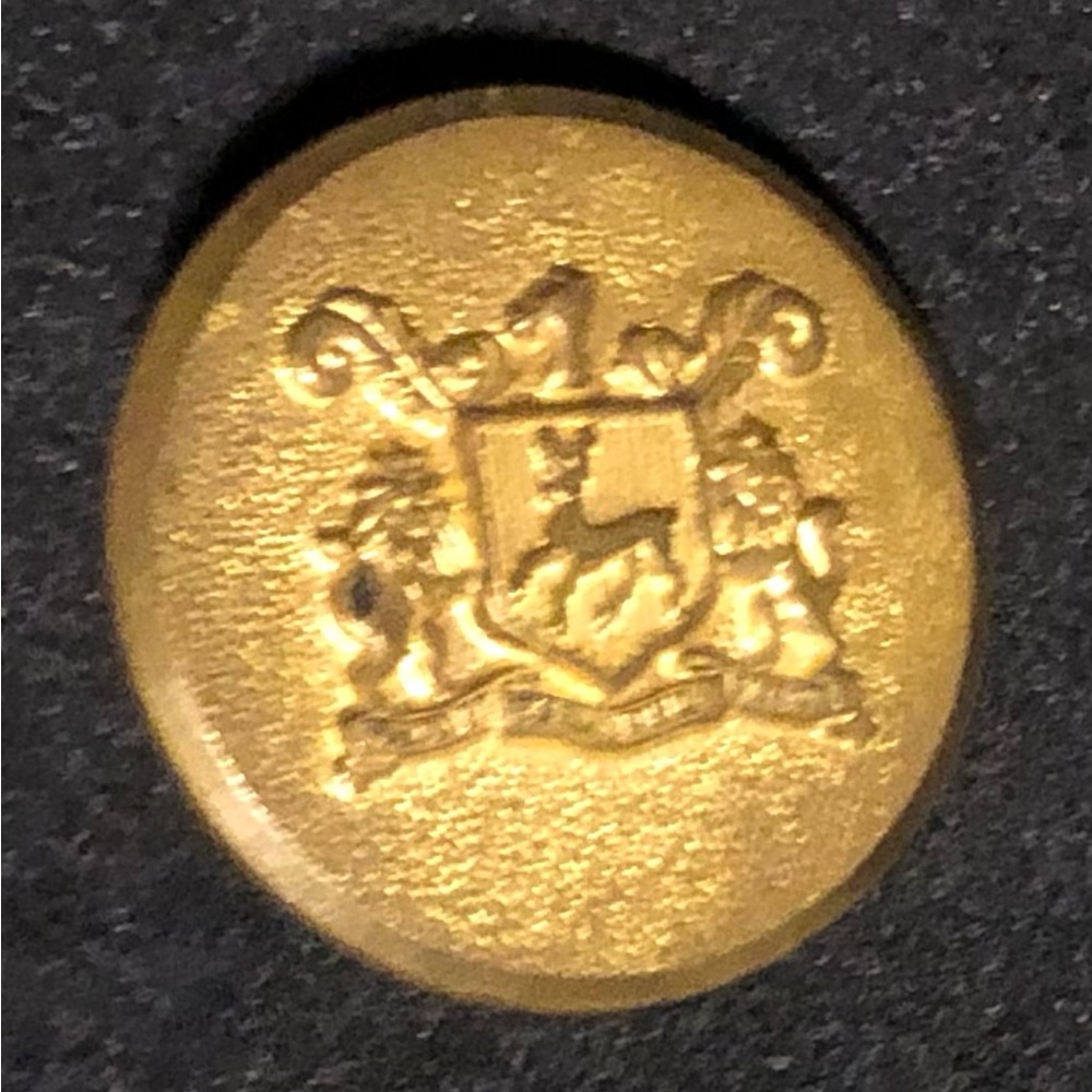 Vintage Buttons - Picture 2 of 7